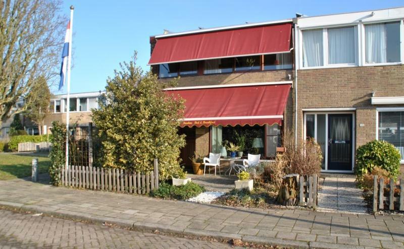 Bordine Guesthouse Leeuwarden Eksteriør bilde